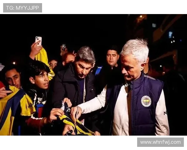 德甲多队关注费内巴切中场希曼斯基冬窗或迎来转会机会